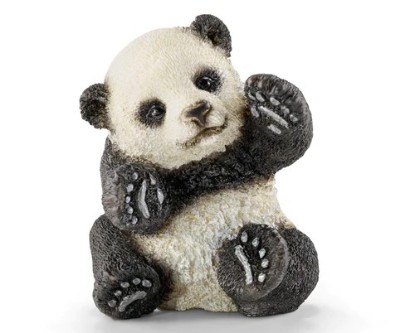 Immagine di CUCCIOLO DI PANDA CHE GIOCA-BABY PANDA PLAYING 3,5 x 4 x 4,5 cm