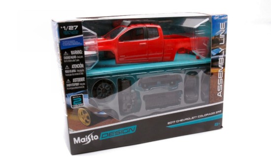 Immagine di CHEVROLET COLORADO ZR2 2017 RED KIT 1:24