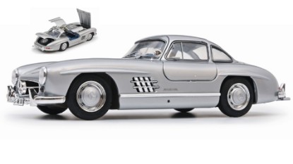 Immagine di MERCEDES 300 SL GULLWING SILVER (BLUE INTERIOR) 1:18