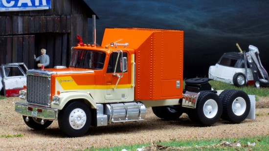 Immagine di GMC GENERAL 1980 BEIGE 1:43