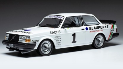 Immagine di VOLVO 240 TURBO N.1 DTM NURBURGRING 1985 STURESON 1:18
