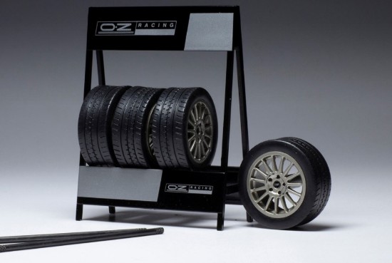 Immagine di SET 4 WHEELS OZ SUPERTURISMO WRC SILVER 1:18
