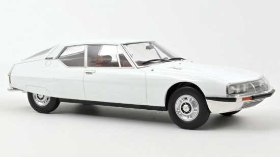 Immagine di CITROEN SM 1970 WHITE GENOVA PRESENTATION 1:12