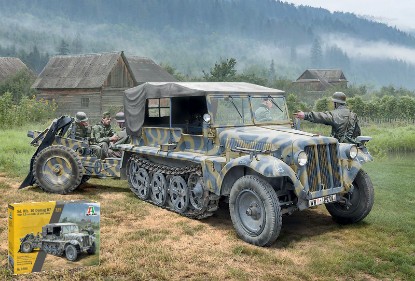 Immagine di SD.KFZ.10 DEMAG D7 WITH 7,5 cm LE.IG 18 AND CREW KIT 1:35