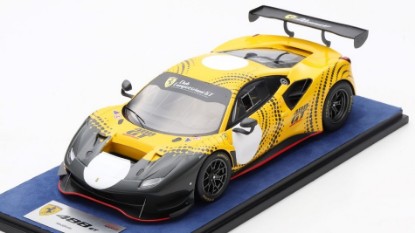 Immagine di FERRARI 488 GT MODIFICATA 1:18