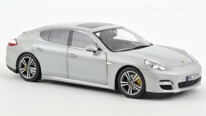 Immagine di PORSCHE PANAMERA TURBO 2009 SILVER 1:18