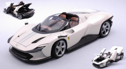 Immagine di FERRARI DAYTONA SP3 WHITE SIGNATURE W/OPENINGS 1:18