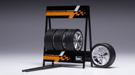 Immagine di SET 4 WHEELS HYUNDAI SILVER 1:18
