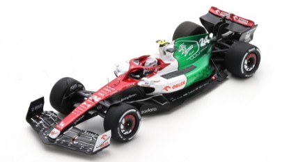 Immagine di ALFA ROMEO F1 A.GUAN YU 2022 N.24 AZERBAIJAN GP W/ACRILIC COVER 1:18