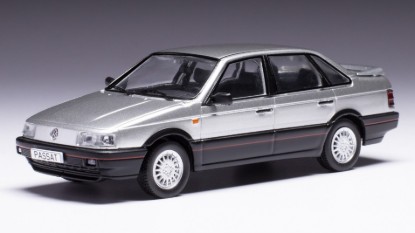 Immagine di VW PASSAT GT 1988 SILVER 1:43