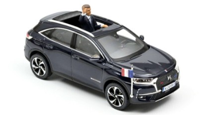Immagine di DS 7 CROSSBACK PRESIDENTIEL 2017 W/FIGURE REPROD.1:43
