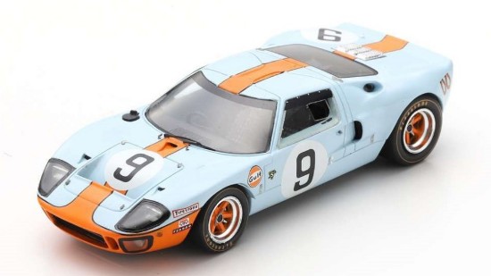 Immagine di FORD GT40 N.9 WINNER LM 1968 P.RODRIGUEZ-L.BIANCHI 1:18