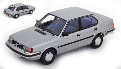 Immagine di VOLVO 360 1987 SILVER-GREY METALLIC 1:18