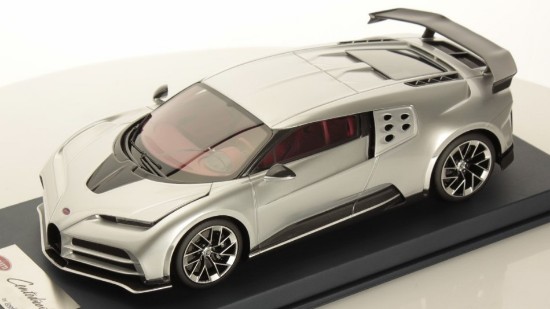 Immagine di BUGATTI CENTODIECI PRODUCTION VERSION SILVER 1:18