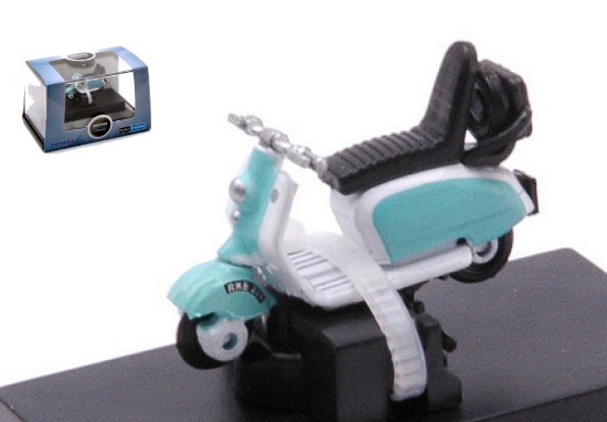 Immagine di SCOOTER ACQUAMARINE/WHITE 1:76