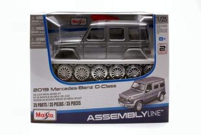 Immagine di MERCEDES G CLASS 2019 SILVER KIT 1:24
