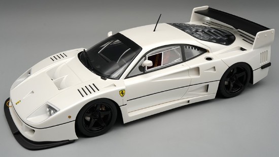 Immagine di FERRARI F40 LM 1996 PRESS VERSION MET.PEARL WITH BLACK RIMS 1:18