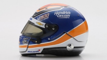 Immagine di HELMET KYLE LARSON 2024 ARROW MCLAREN H11000 ARAI 1:5