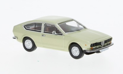 Immagine di ALFA ROMEO ALFETTA GT 1974 LIGHT MET.GREEN 1:87