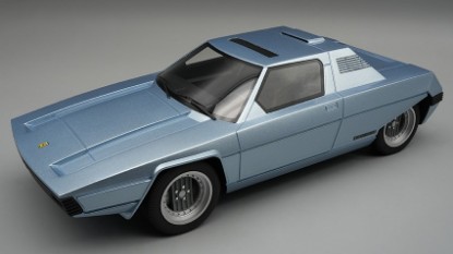 Immagine di FERRARI 308 GT BERTONE RAINBOW 1976 MET.LIGHT BLUE 1:18