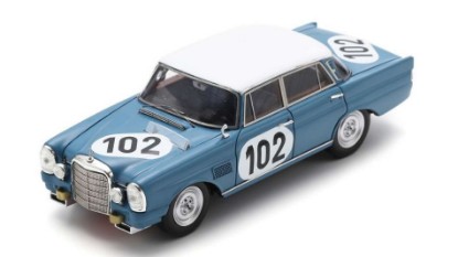 Immagine di MERCEDES 300 SE N.102 WINNER 24 H SPA 1964 R.CREVITS-G.GOSSELIN 1:43