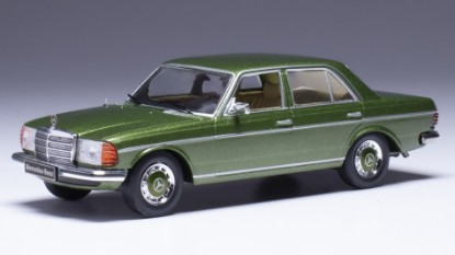 Immagine di MERCEDES 240D (W123) 1976 GREEN 1:43