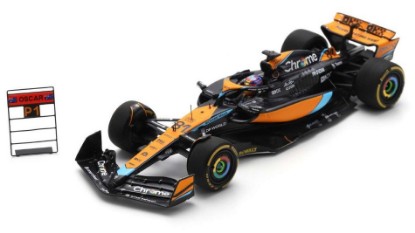 Immagine di MCLAREN MCL60 N.81 1st POLE QATAR GP 2023 O.PIASTRI W/PIT BOARD 1:43