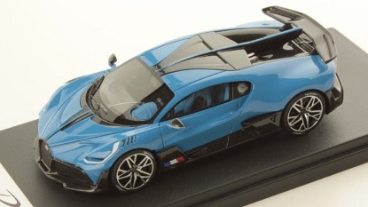 Immagine di BUGATTI DIVO GLOSSY FRENCH RACING BLUE  1:43