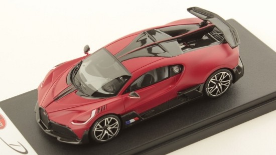 Immagine di BUGATTI DIVO MATT ITALIAN RED  1:43