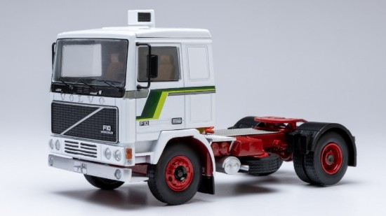 Immagine di VOLVO F10 1983 WHITE/GREEN 1:43