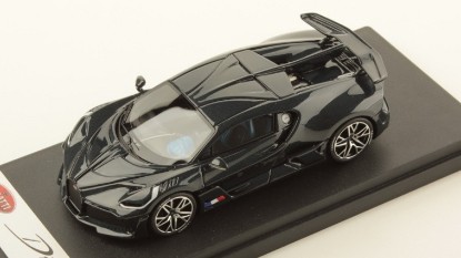 Immagine di BUGATTI DIVO GLOSSY CARBON BLUE  1:43