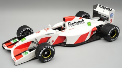 Immagine di FOOTWORK FA13 SPAIN GP 1992 RAIN TYRES M.ALBORETO 1:18