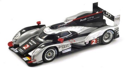 Immagine di AUDI R18 N.2 WINNER LM 2011 FASSLER-LOTTERER-TRELUYER 1:18