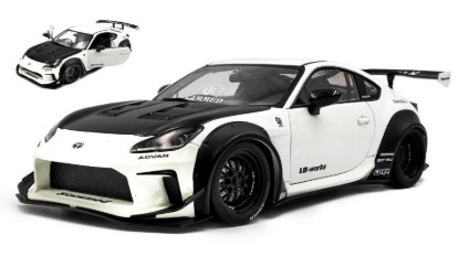 Immagine di TOYOTA GR86 LBWK BODY KIT COUPE 2024 PEARL WHITE 1:18