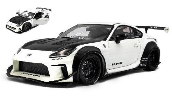 Immagine di TOYOTA GR86 LBWK BODY KIT COUPE 2024 PEARL WHITE 1:18