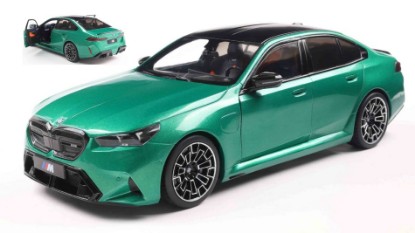 Immagine di BMW M5 M 2025 ISLE OF MAN GREEN
METALLIC 1:18