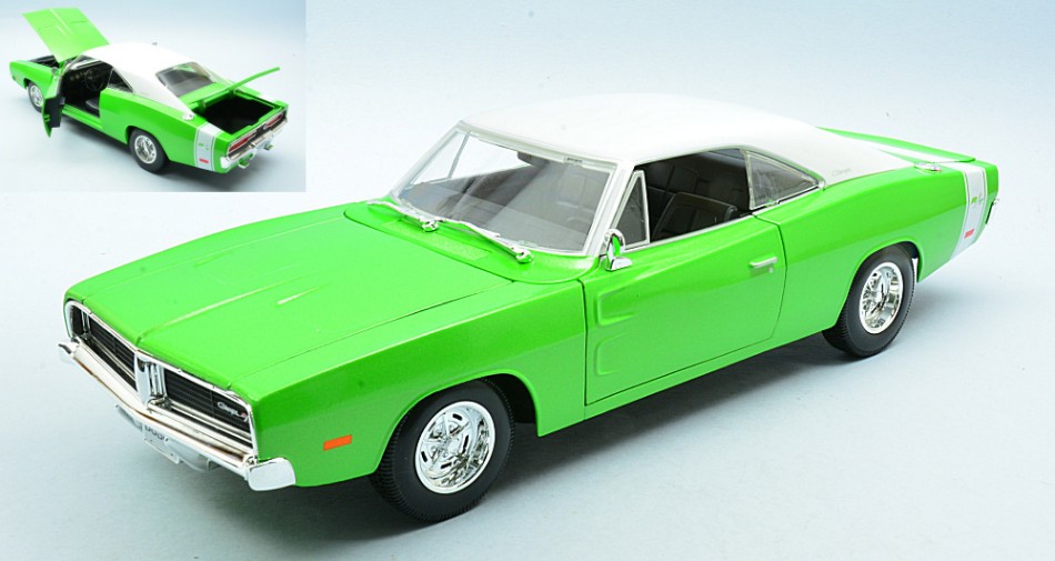 MODELLINO AUTO STATICO MAISTO DODGE CHARGER R/T 1969 VERDE MODELLISMO SCALA 1/18