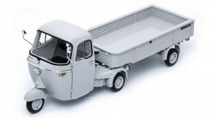 Immagine di PIAGGIO VESPA PENTARO GREY 1:18