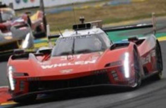 Immagine di CADILLAC V-SERIES N.311 24 H LE MANS 2025 AITKEN-DRUGOVICH-VESTI 1:43