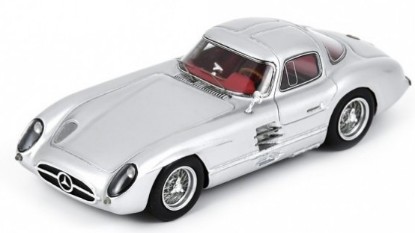 Immagine di MERCEDES 300 SLR UHLENHAUT COUPE 1955 SILVER RESIN 1:43