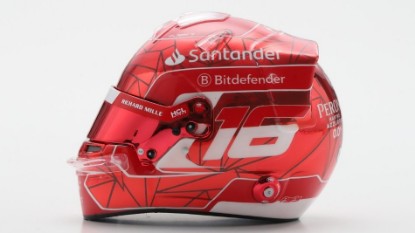Immagine di HELMET CHARLES LECLERC TEAM FERRARI HP SINGAPORE GP 2024 1:5