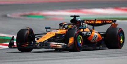 Immagine di MC LAREN MCL39 N.81 WINNER SPAIN GP 2025 OSCAR PIASTRI 1:43