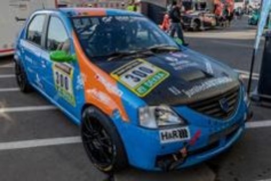 Immagine di DACIA LOGAN N.300 24 H NURBURGRING 2025 KRIESE-STARCK-KAFFKA 1:43