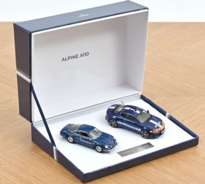 Immagine di GIFT BOX ALPINE A110 GENDARMERIE 2022 1:43