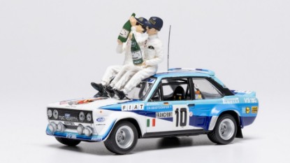 Immagine di FIAT 131 ABARTH N.10 RALLY MONTE CARLO 1980 W/FIG.ROHRL-GEISTDORF.1:43