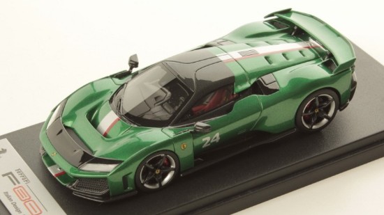 Immagine di FERRARI F80 GREEN JEWEL WITH LIVERY 1:43