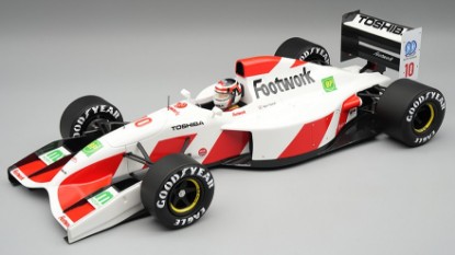 Immagine di FOOTWORK FA13 N.10 JAPANESE GP 1992 A.SUZUKI W/DRIVER 1:18