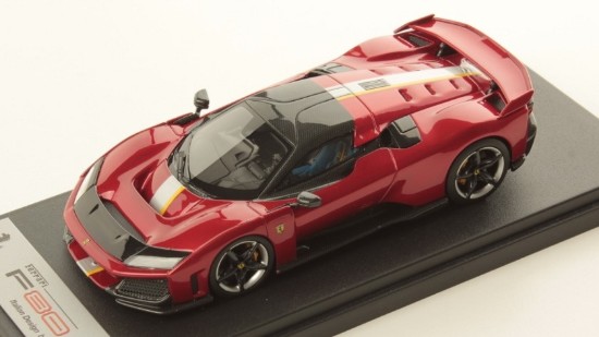 Immagine di FERRARI F80 ROSSO MAGMA WITH LIVERY 1:43