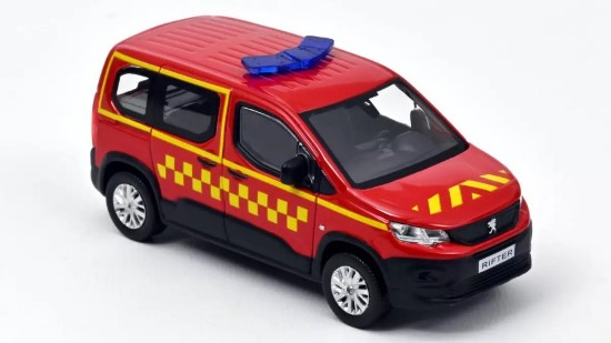 Immagine di PEUGEOT RIFTER 2019 "POMPIERS" WITH SIDE SQUARE YELLOW DECO 1.43