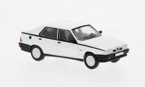 Immagine di ALFA ROMEO 75 1988 WHITE 1:87